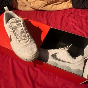 Nike Spiridon